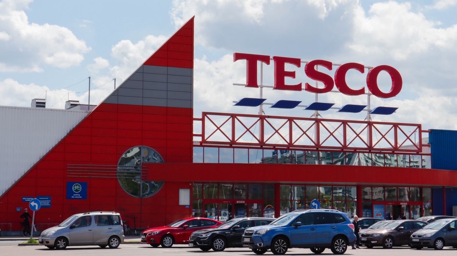 UK retailer Tesco will stop selling physical video games. The supermarket  chain has told GamesIndustry.biz the decision was made due to customers  moving towards digital entertainment. : r/gaming