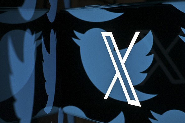 X Twitter