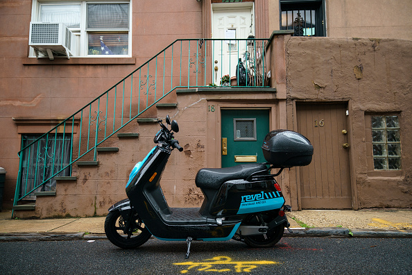Revel Electric Moped Ridesharing To End in San Francisco