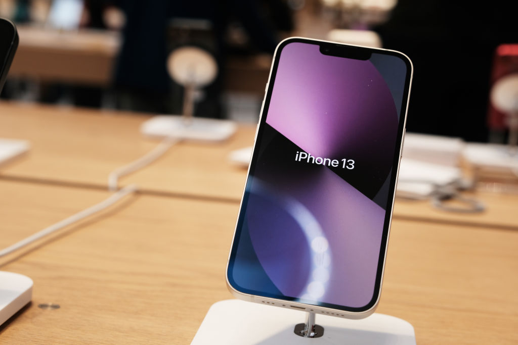 The best deals on iPhone 13 and iPhone 13 Pro for January 2024