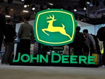 SpaceX, John Deere Partners to Provide Internet for US Farmers