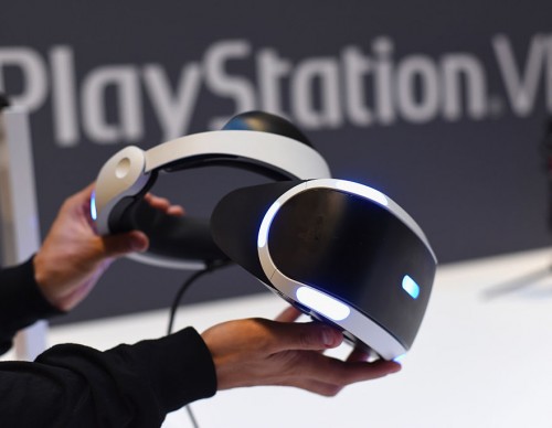 Sony Pauses PlayStation VR 2 Manufacturing Due to Backlogs of Unsold Units