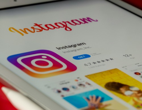 Instagram is Testing an AI Chatbot for Search Bar, Direct Messaging
