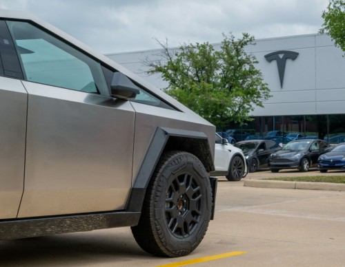 Tesla Cybertruck is Second Best-Selling EV Pickup in the US, March Data Shows