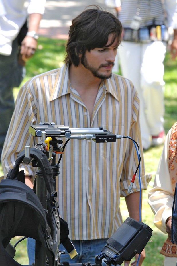 Ashton Kutcher As Steve Jobs: Shooting Scenes Pictures Emerge Online