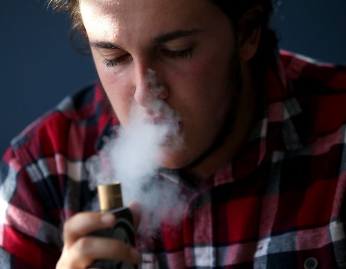 Vape or E-cigarette Linked To High Risk Of Teen Smoking