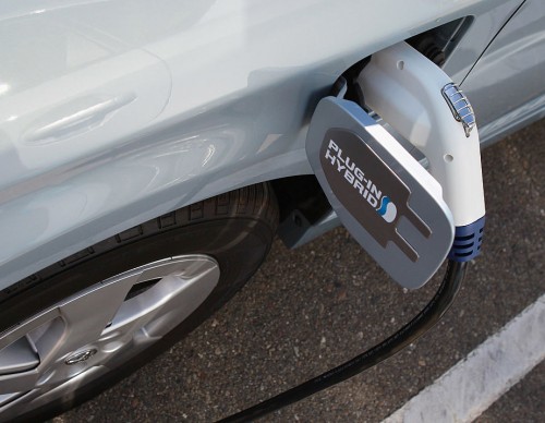 Electric Vehicle Charging Network: More US States Team Up To Make Long Distance Travel Possible