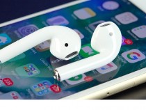 Apple AirPods: Unboxing & Review