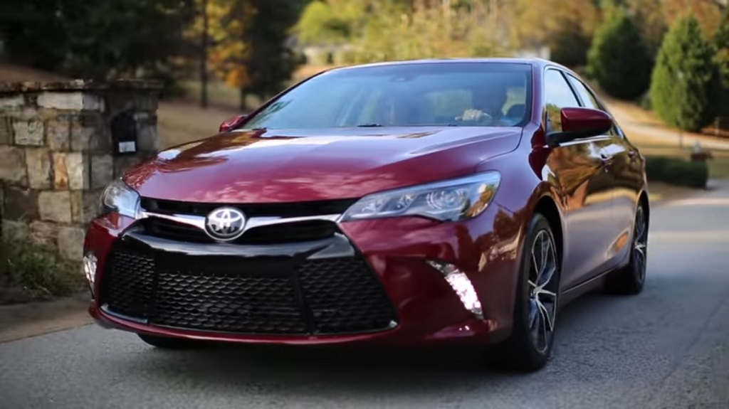 2017 Toyota Camry Review: Specs, Price And Everything That Makes It ...