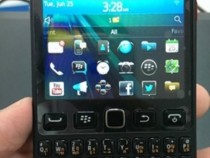 Leaked Image Of BlackBerry 9720