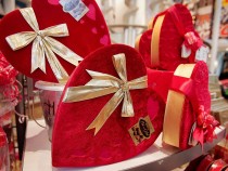 Shoppers And Retailers Prepare For Valentine's Day
