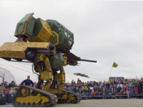 First Giant Robot Wars 