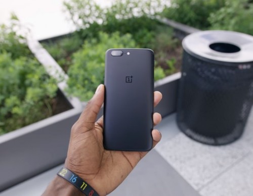 OnePlus 5 Benchmark Tests Were Manipulated, Company Caught Cheating Once Again