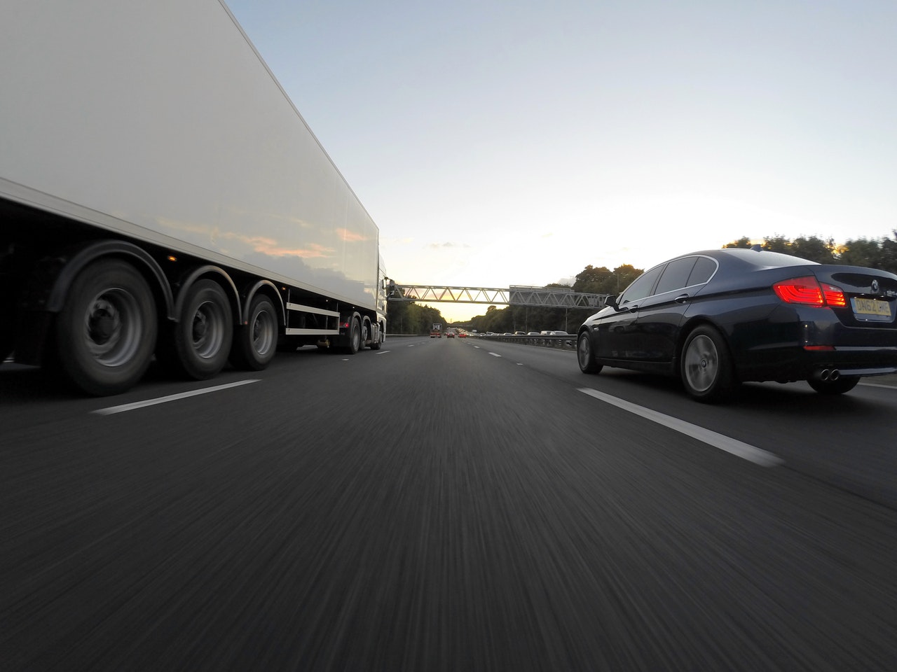 How Long Haul Trucking Is Getting Safer Each Day