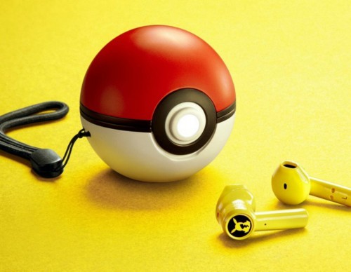 Pikachu-themed Razer Earbuds