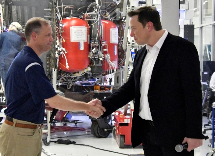 SpaceX's Lead Engineer Leaves Company to Join Competitor Relativity