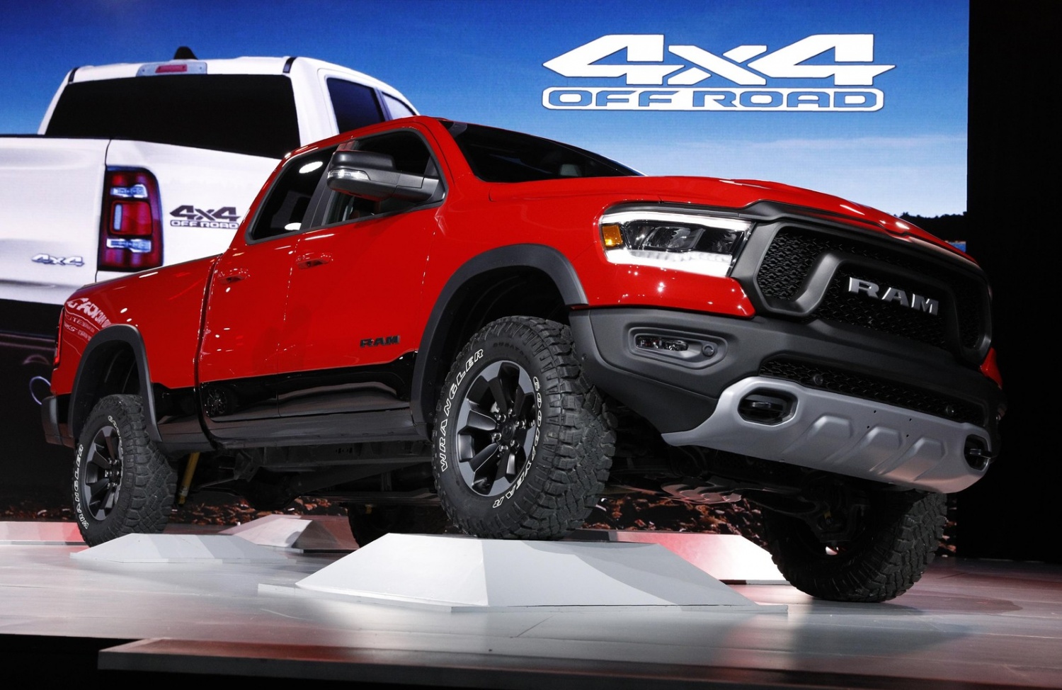 Ram 1500 Classic Warlock Adds New and Aggressive ''All ...
