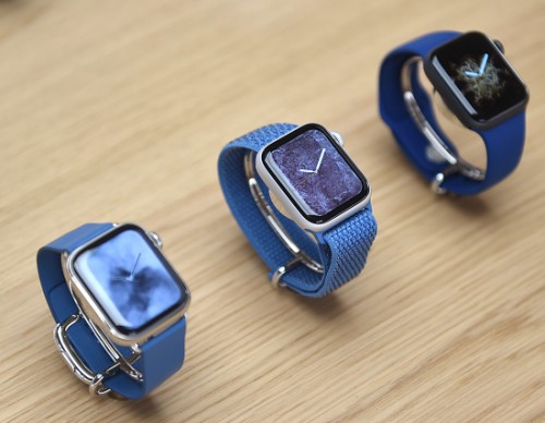 Apple watchOS 7.4 Update: Fourth Beta Test Starts, New Unlock Features Teased