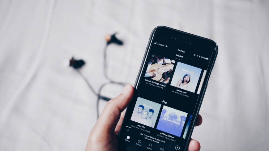 'Hey Spotify' Rolling Out in Apple: 3 Steps to Enable Voice-Command