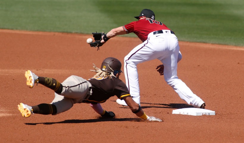 'MLB The Show 21' Baserunning Tips: How to Perfectly Slide in Team Mode