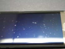 Samsung Galaxy S6 display damage allegedly caused by Clear View case