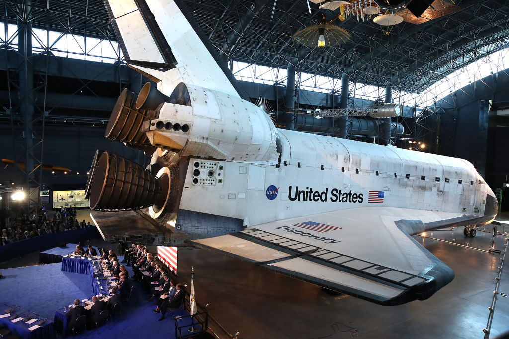 Lego Space Shuttle Discovery Reviews, Issues and More: Why the 2,354-Piece Set Gets Positive Impressions