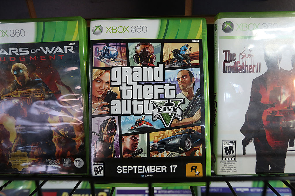 First early look at physical GTAV copies for PS5 and Xbox Series X, does  not include a map poster - RockstarINTEL